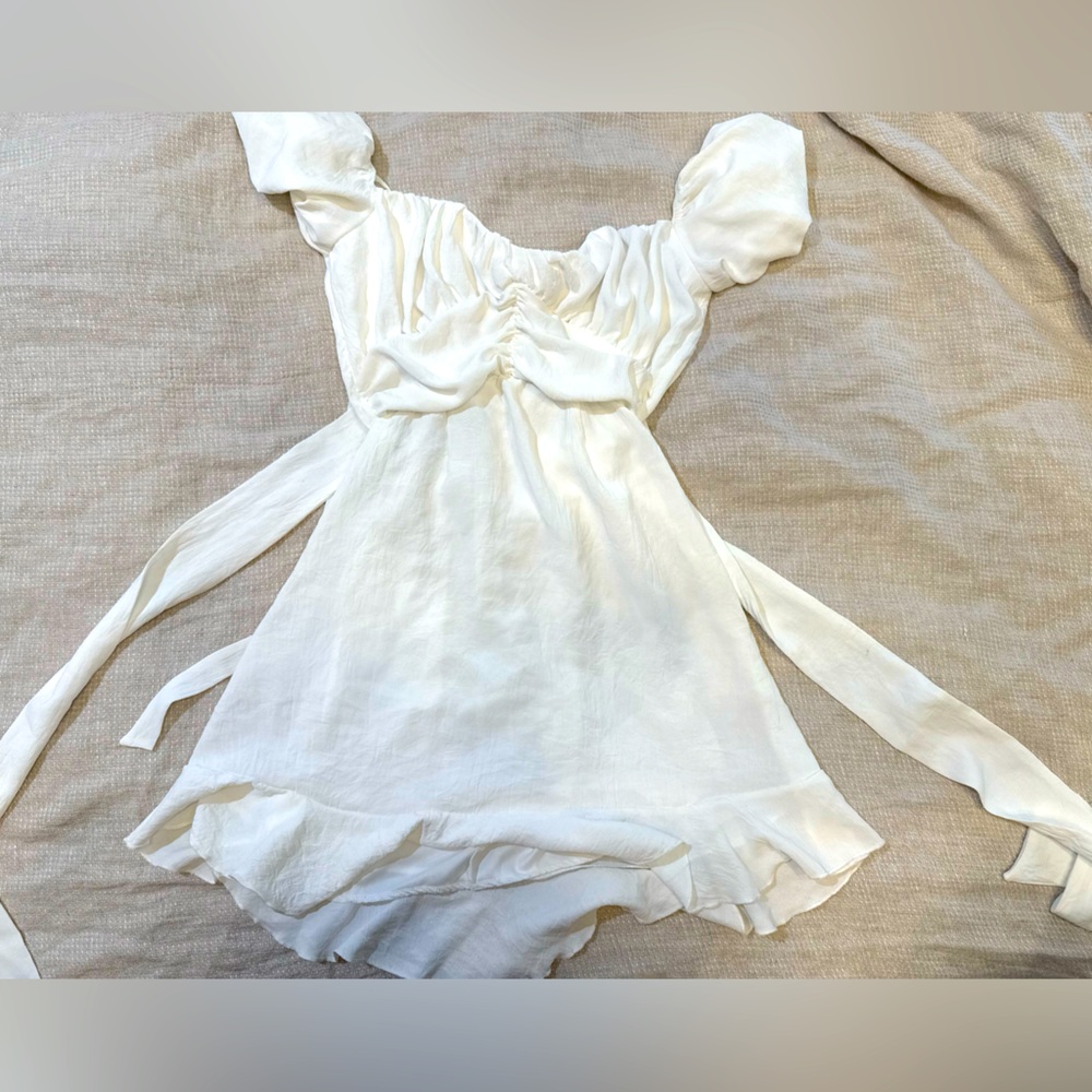 Lucy in the Sky White Milkmaid Dress with Puff Sleeves